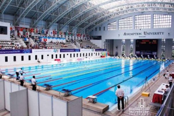 มหาวิทยาลัยที่ผลิตนักว่ายน้ำระดับโลกมากที่สุดในอเมริกา